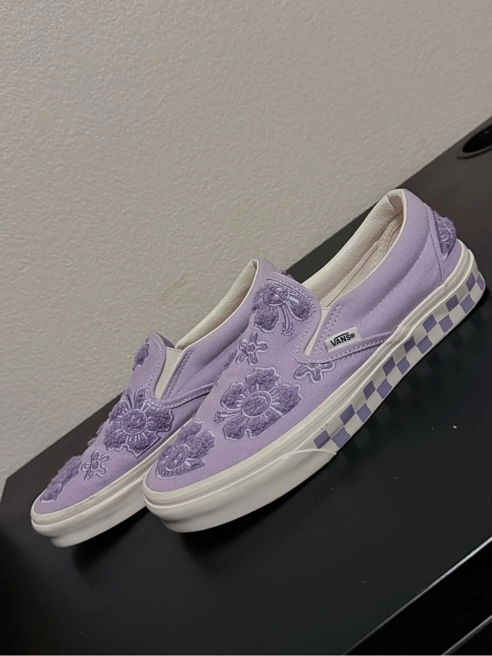 Vans Emma Mulholland On Holiday Classic Slip-On M  7 , W 8.5. Purple Floral Chen